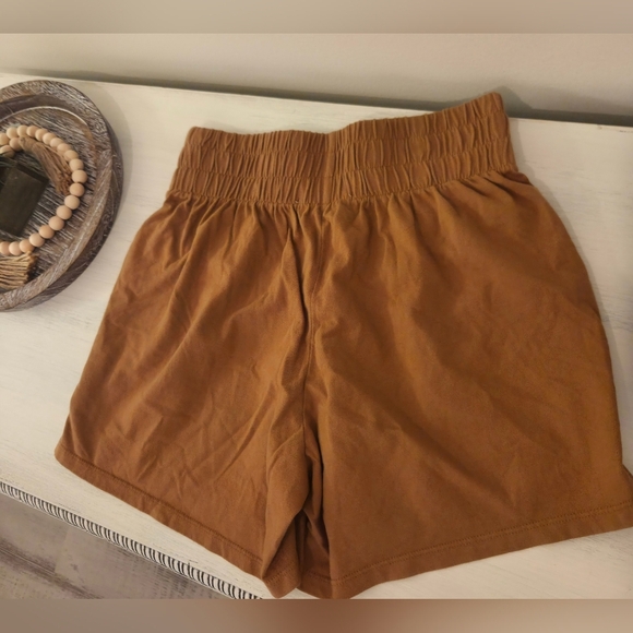 Spiritual Gangster Athletic Shorts With Pockets in A Rust Color - Picture 7 of 9